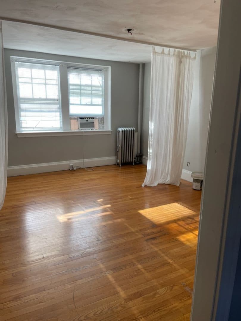 Medford Apartment: 208 Main St.