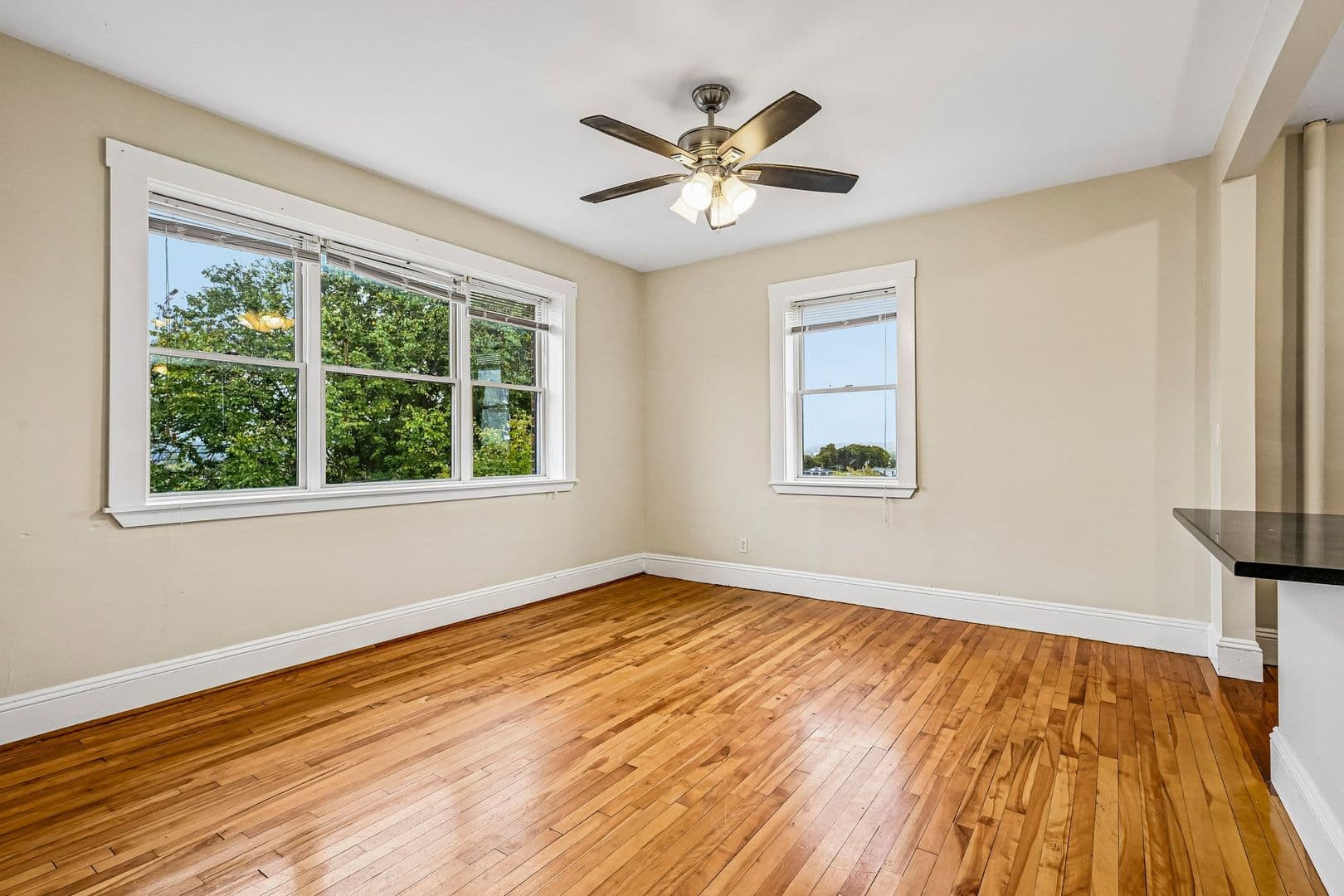 Medford Apartment: 4-7 Sherborn Court/463-475 Broadway