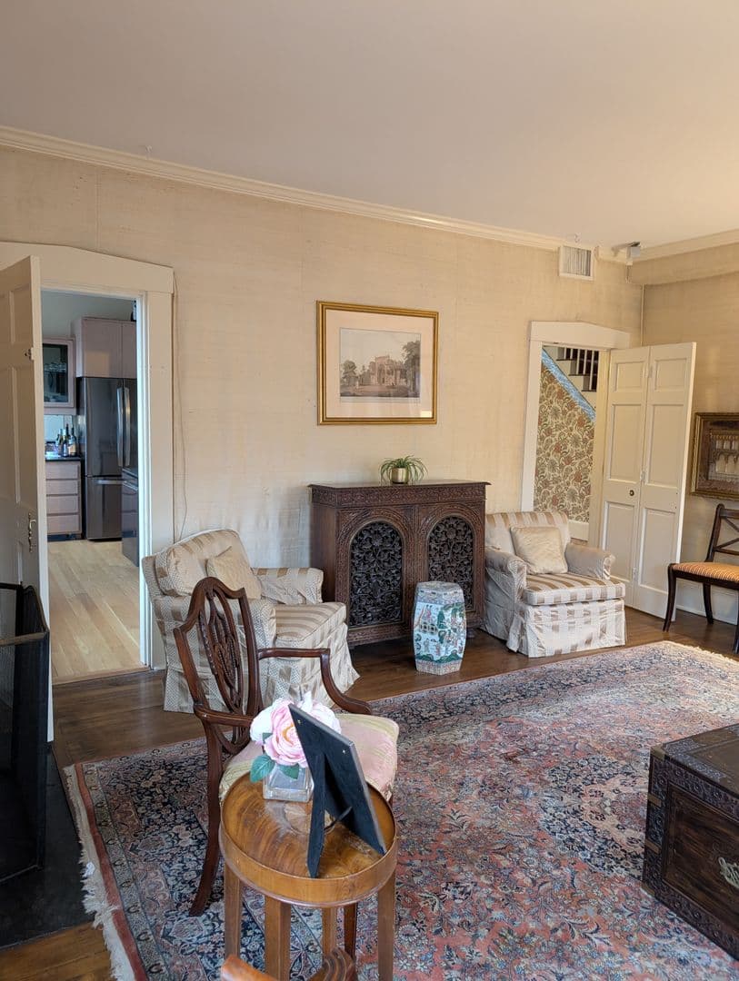 Boston Apartment: 2 Louisburg Square