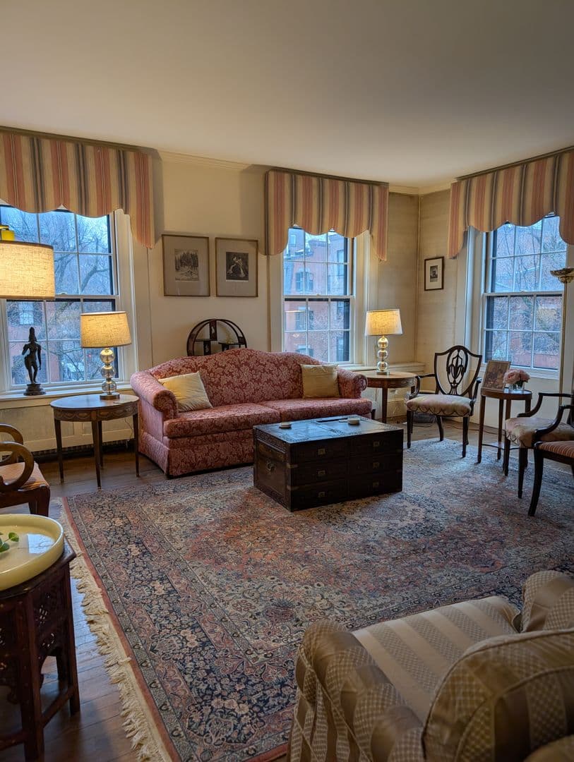 Boston Apartment: 2 Louisburg Square