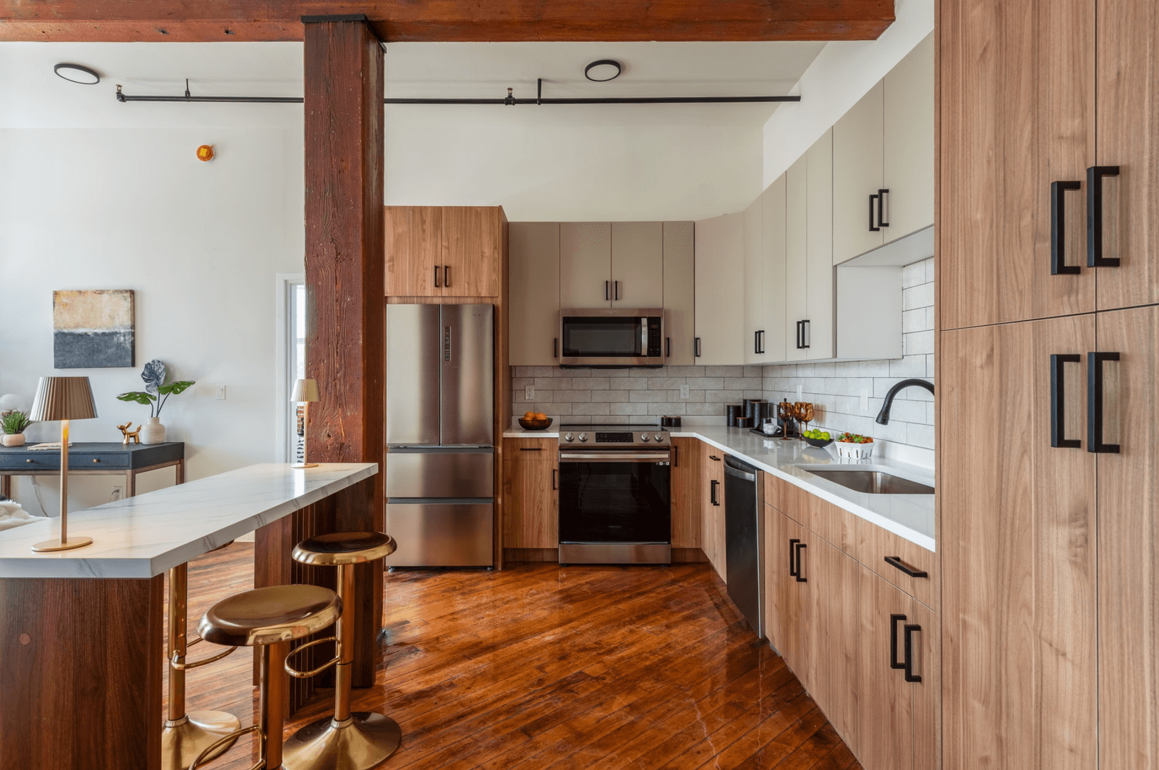 Brockton Apartment: 157 Centre Street