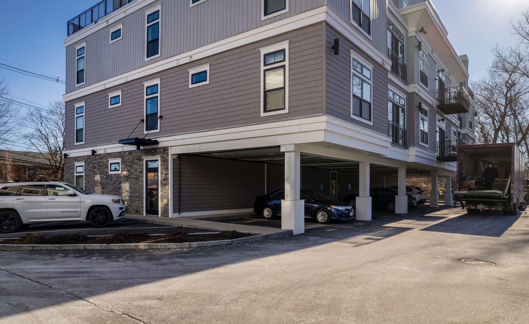 Wakefield Apartment: 598 North Ave