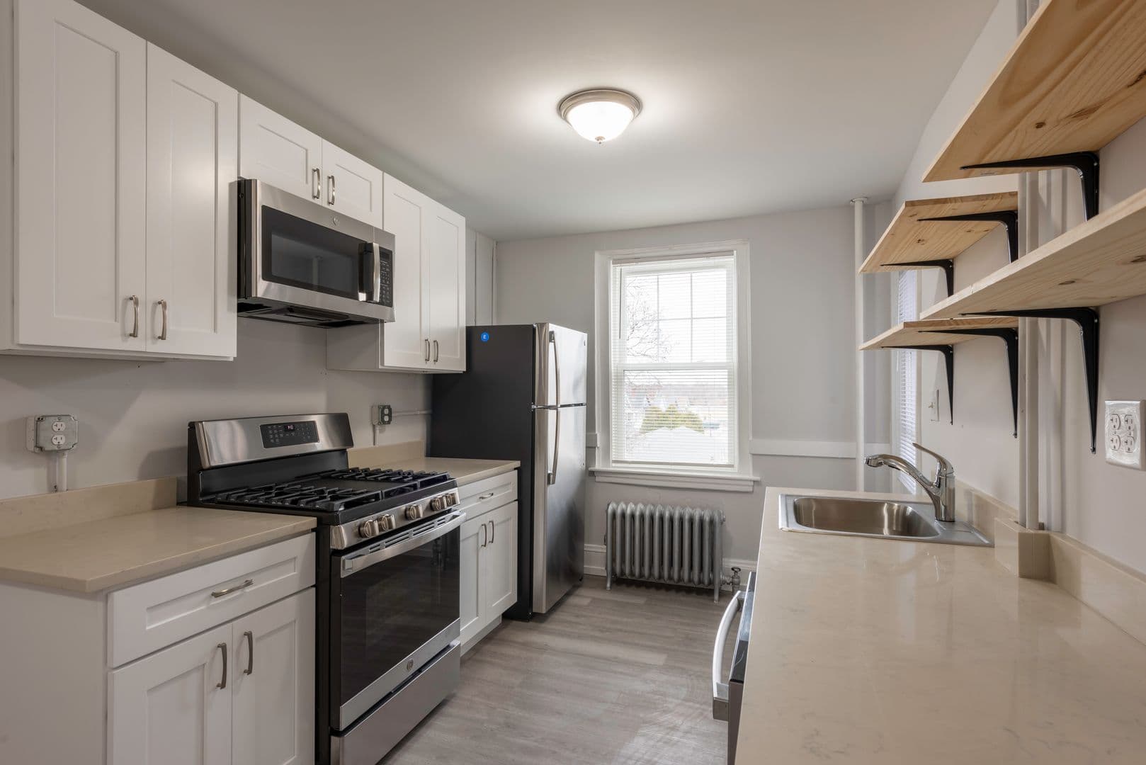Medford Apartment: 208 Main St.