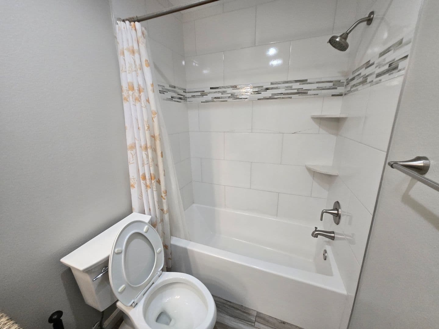San Diego Condo: 3454 Castle Glen Dr