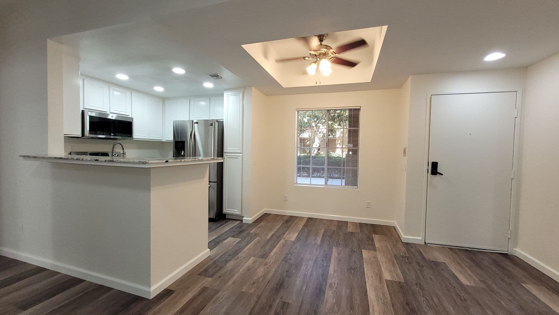 San Diego House: 2050 Camino de la Reina #107
