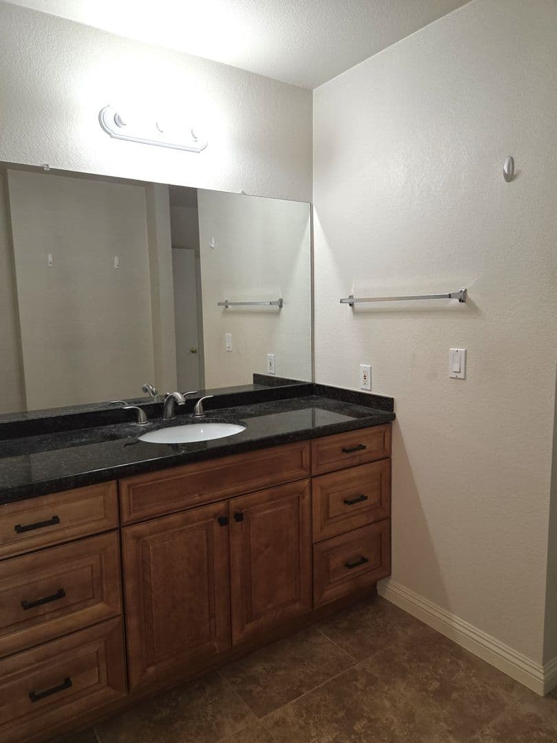 San Diego Condo: 3520 Lebon Drive #5220