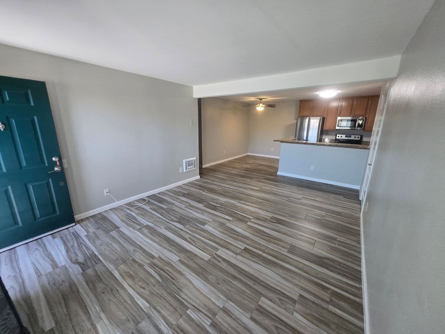San Diego Condo: 3454 Castle Glen Dr