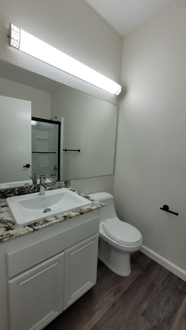 San Diego House: 2050 Camino de la Reina #107
