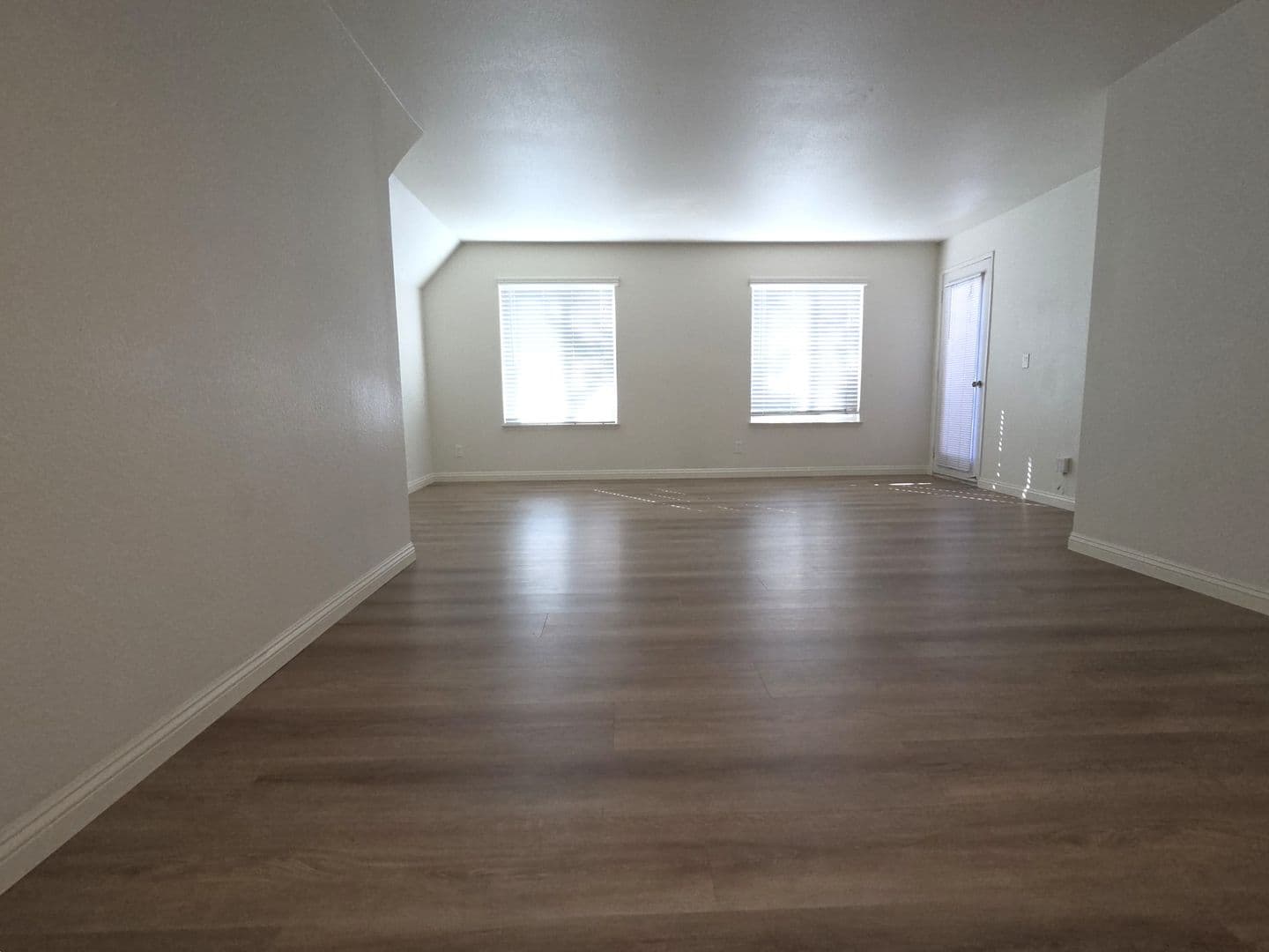 San Diego Condo: 3520 Lebon Drive #5220