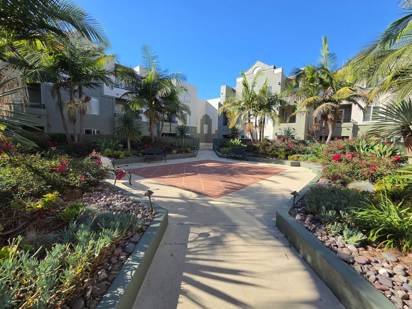 San Diego Condo: 3520 Lebon Drive #5220
