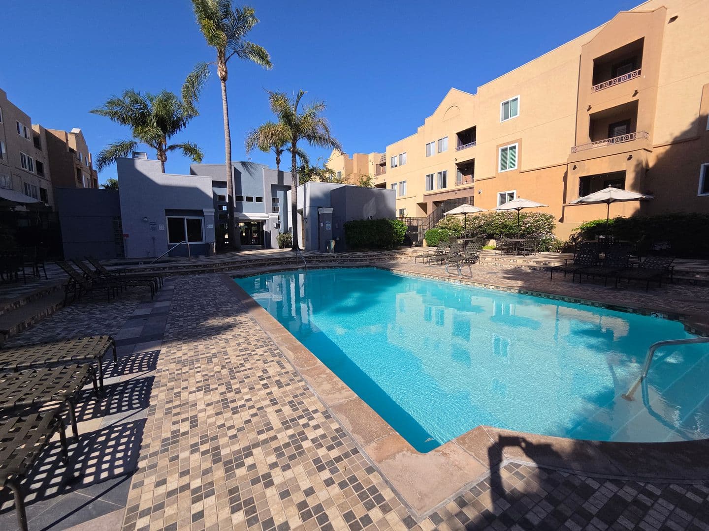 San Diego Condo: 3520 Lebon Drive #5220
