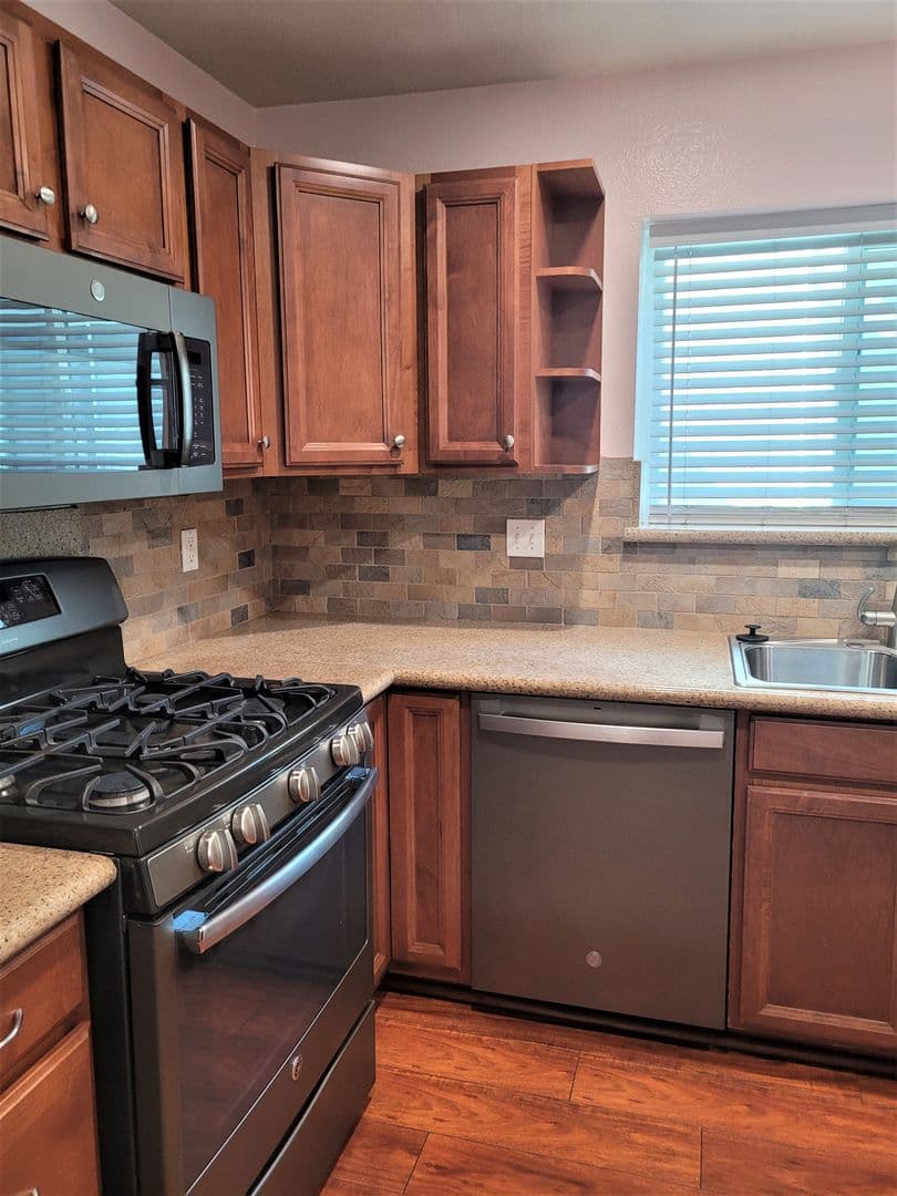 San Diego House: 387 61st Street