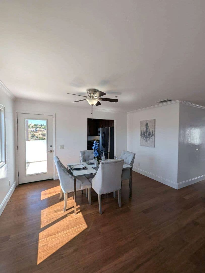 San Diego House: 1150 21st Street #25