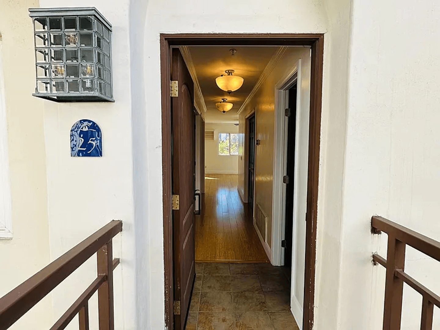 San Diego House: 1150 21st Street #25