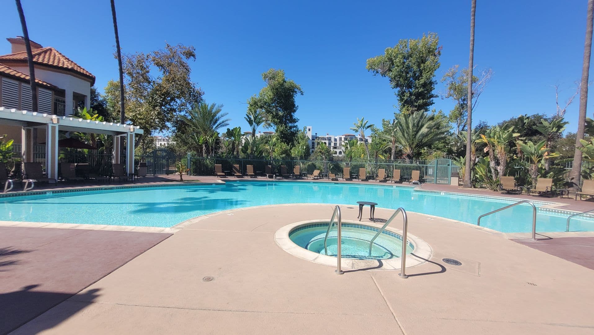 San Diego House: 2050 Camino de la Reina #107
