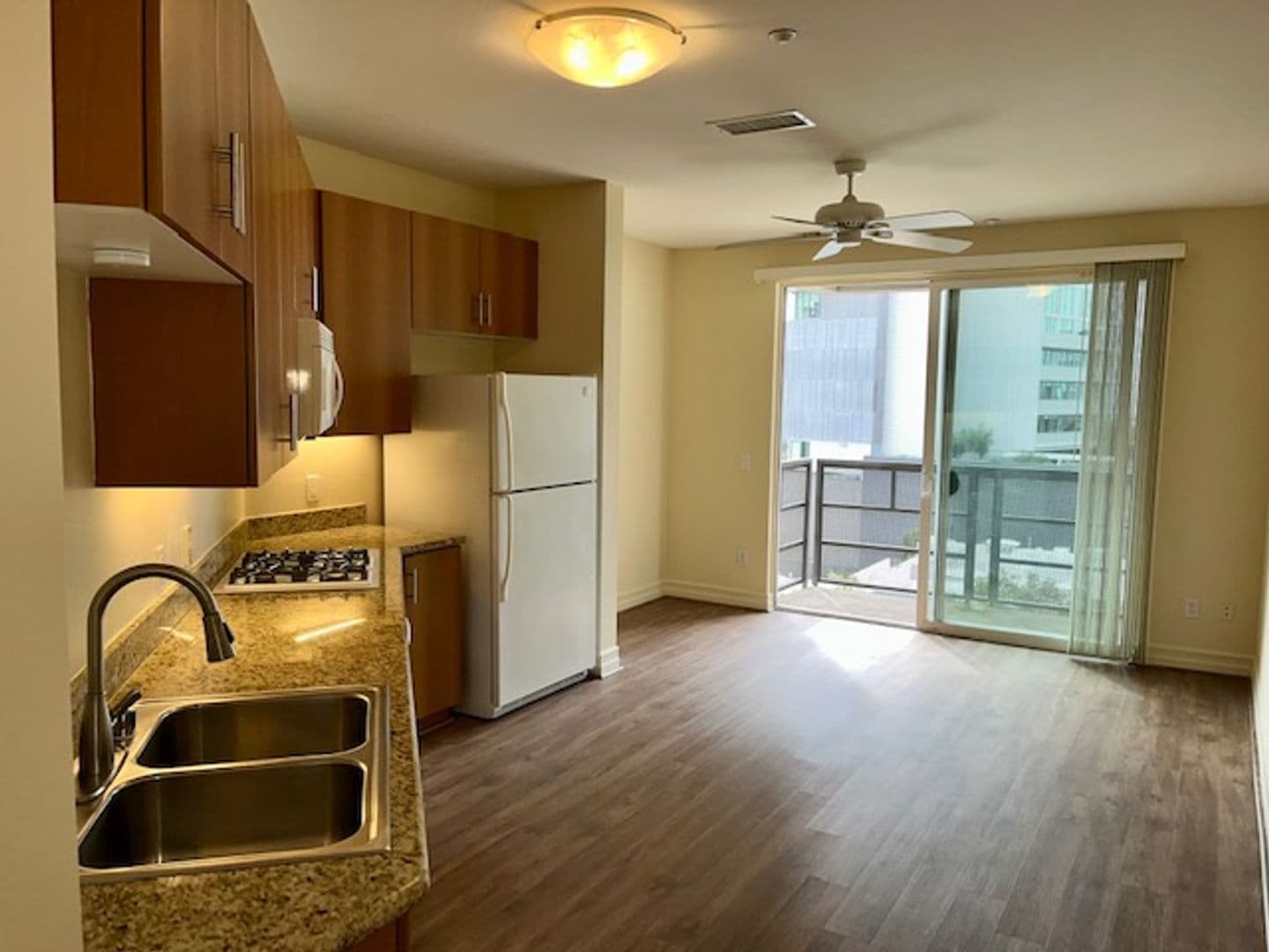 San Diego House: 1225 Island Ave #516