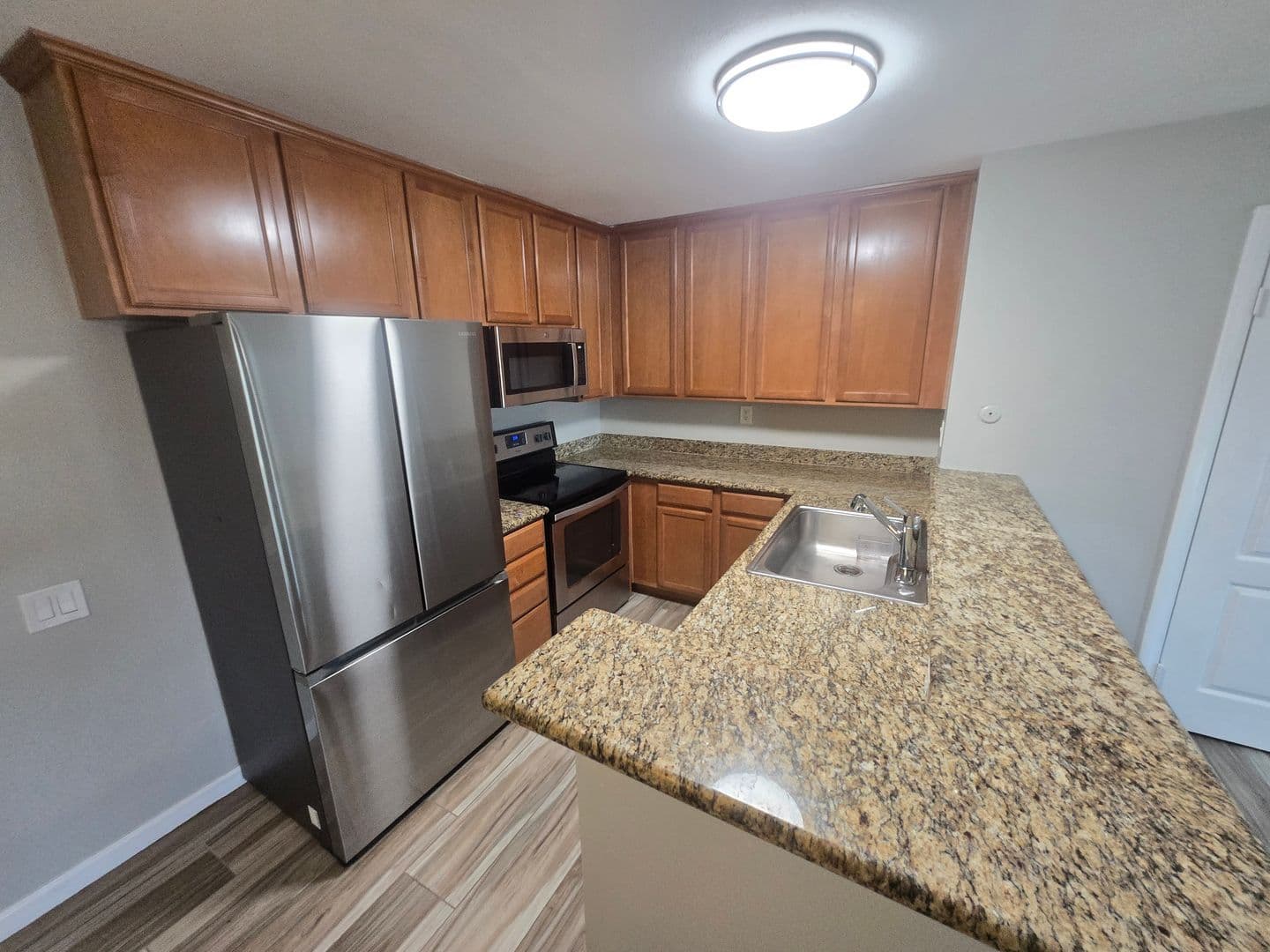 San Diego Condo: 3454 Castle Glen Dr