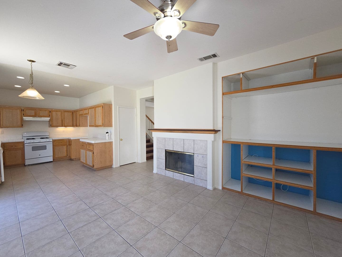 Temecula House: 30704 East Loma Linda