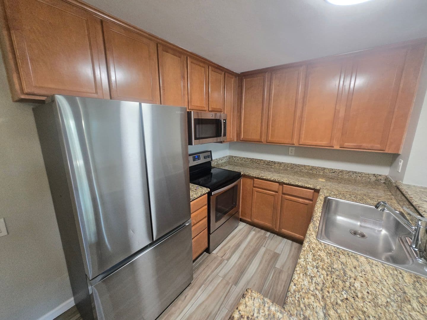 San Diego Condo: 3454 Castle Glen Dr