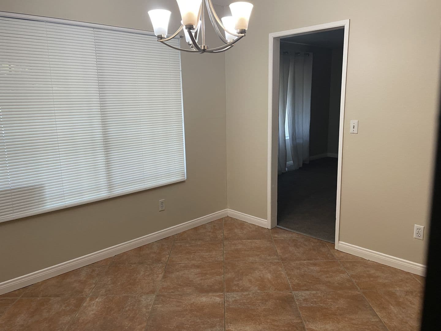 San Diego House: 136 Royal Oak Drive