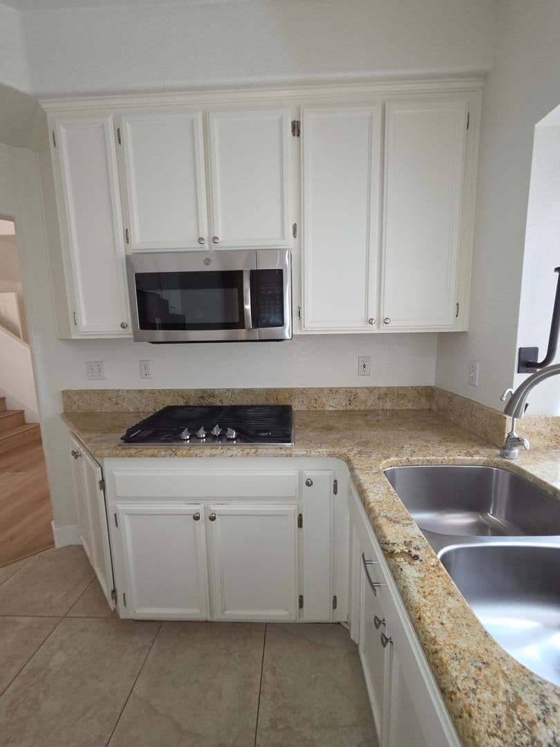 San Diego Townhome: 11028 Caminito Alegra