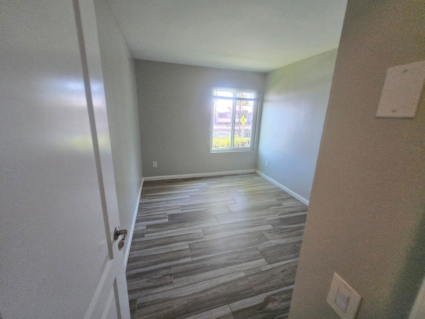 San Diego Condo: 3454 Castle Glen Dr