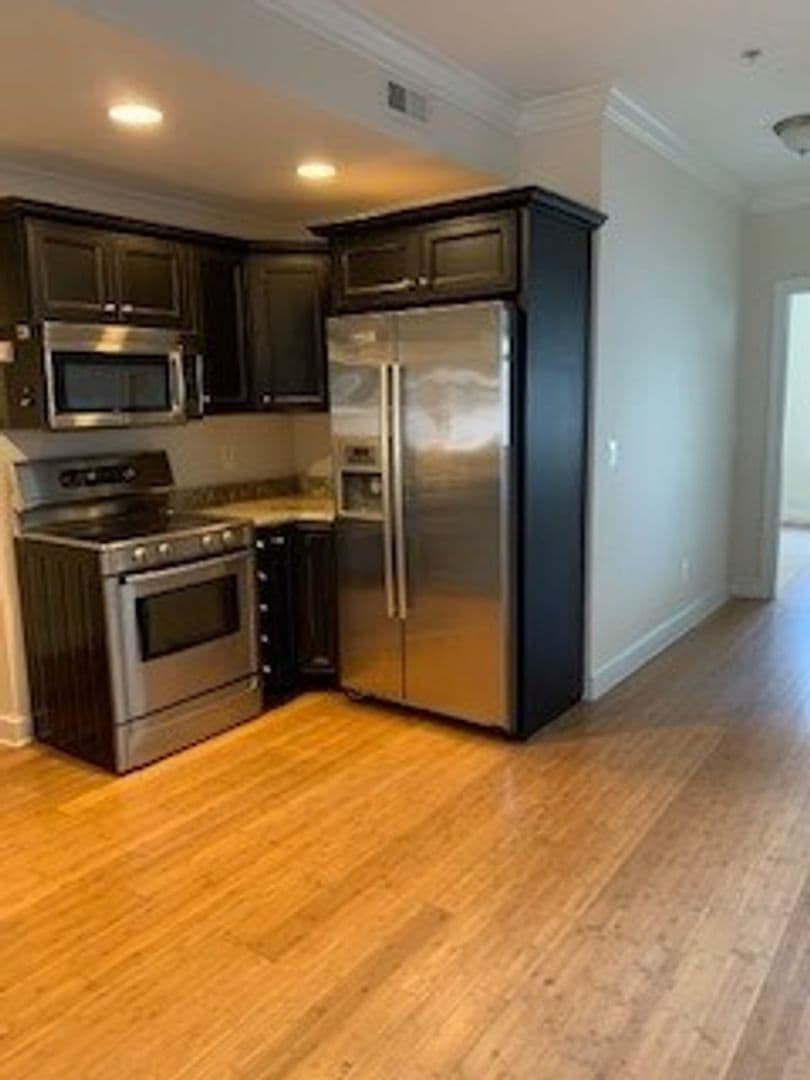 Annapolis Apartment: 19-21 Randall Street