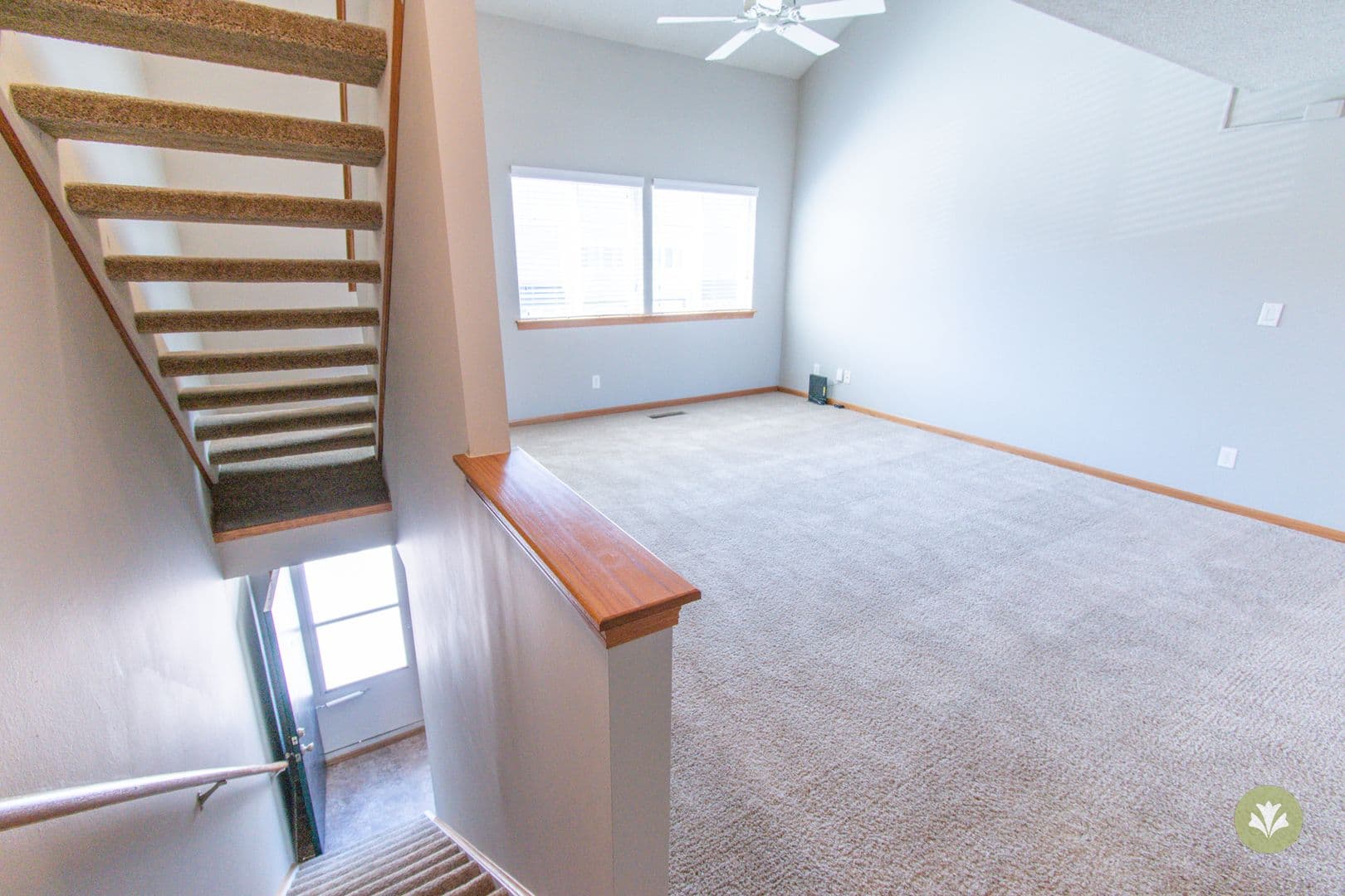 Lincoln Apartment: Charleston Court Apts & THs