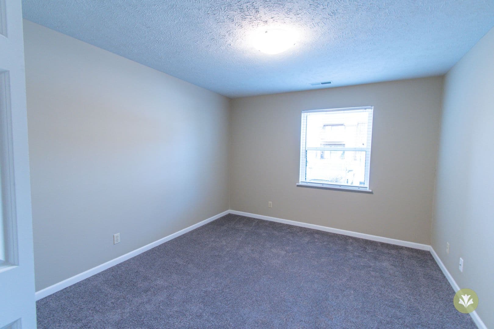 Lincoln Apartment: Adriana Court