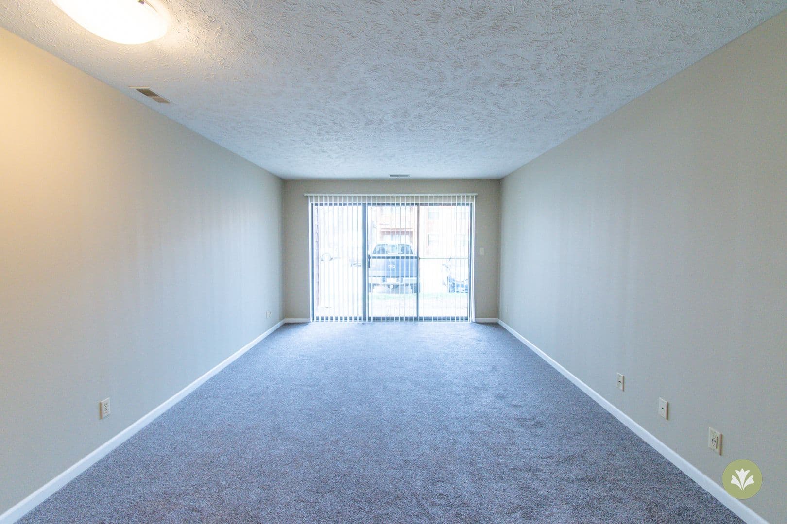 Lincoln Apartment: Adriana Court