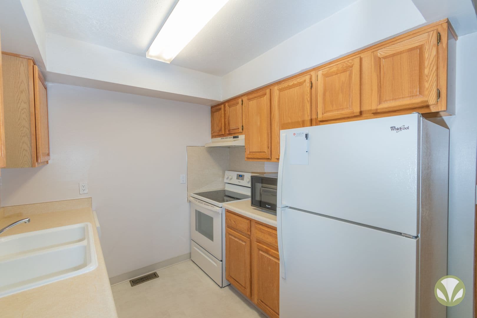 Lincoln Apartment: ChateauTownhomes
