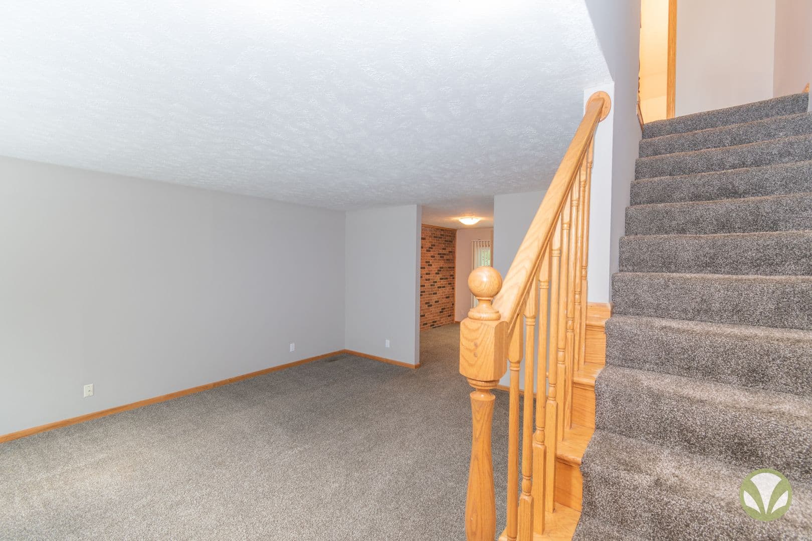 Lincoln Apartment: ChateauTownhomes