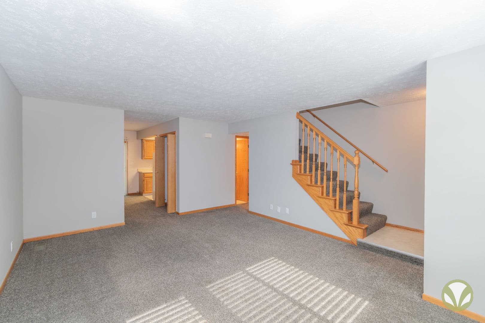 Lincoln Apartment: ChateauTownhomes