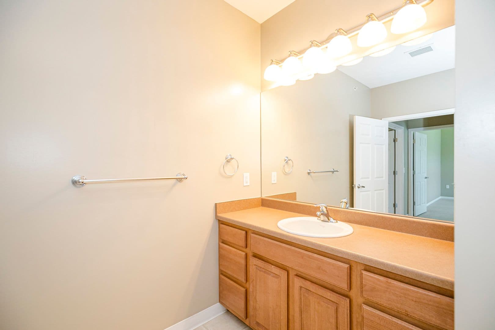Lincoln Apartment: Chateau La Fleur2