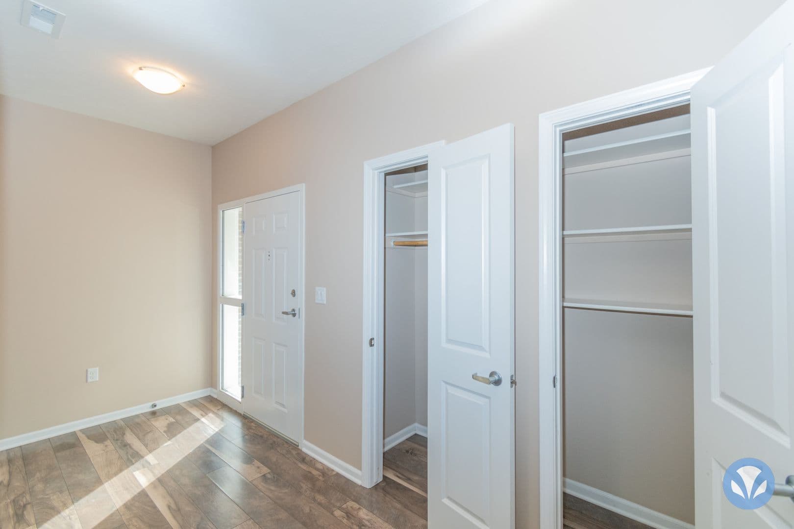 Lincoln Apartment: Sherman Village