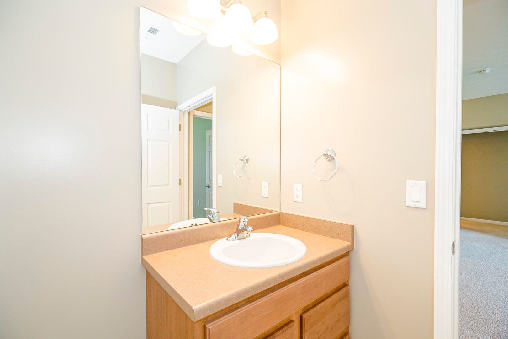 Lincoln Apartment: Chateau La Fleur2