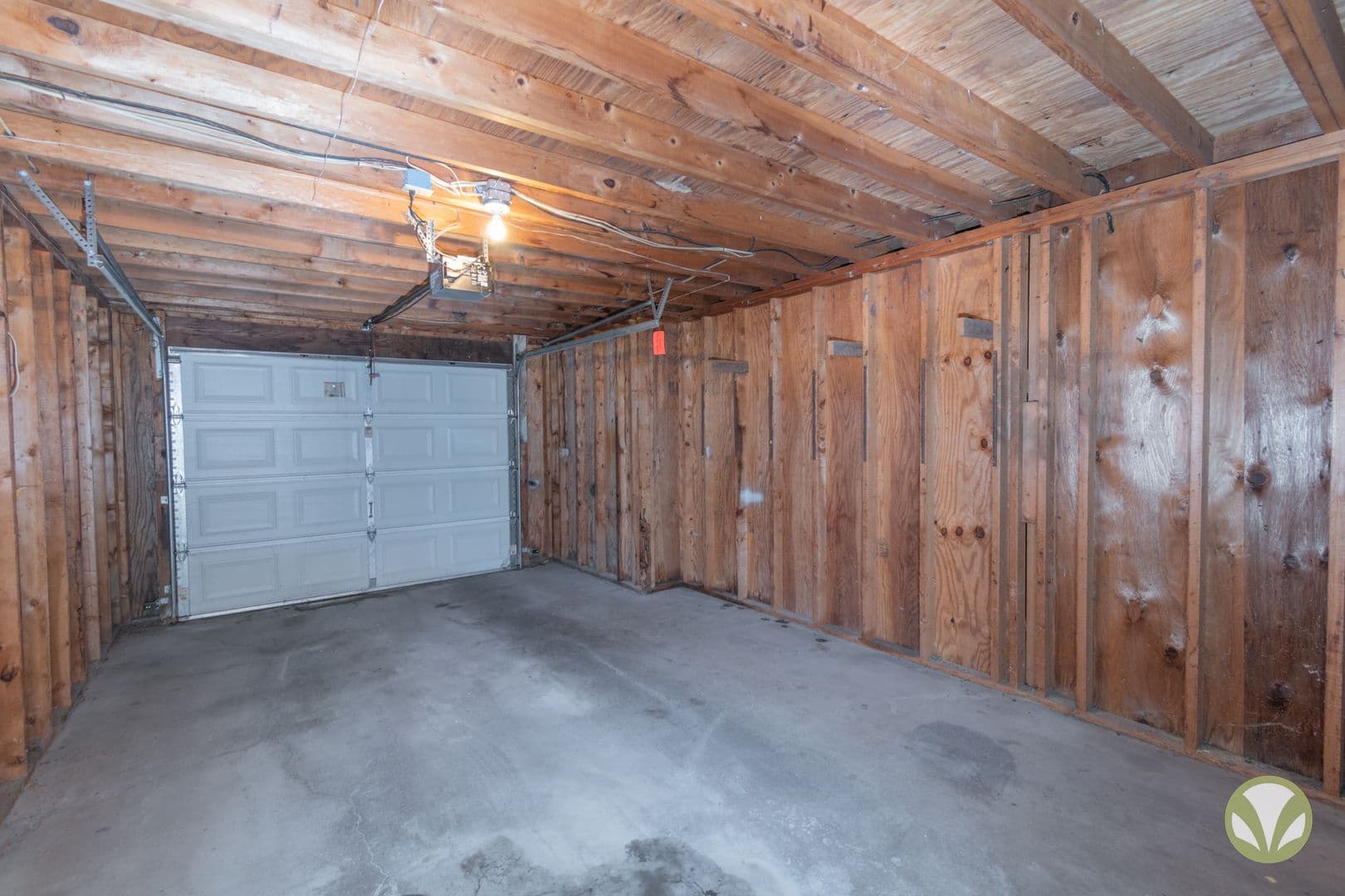Lincoln Apartment: ChateauTownhomes