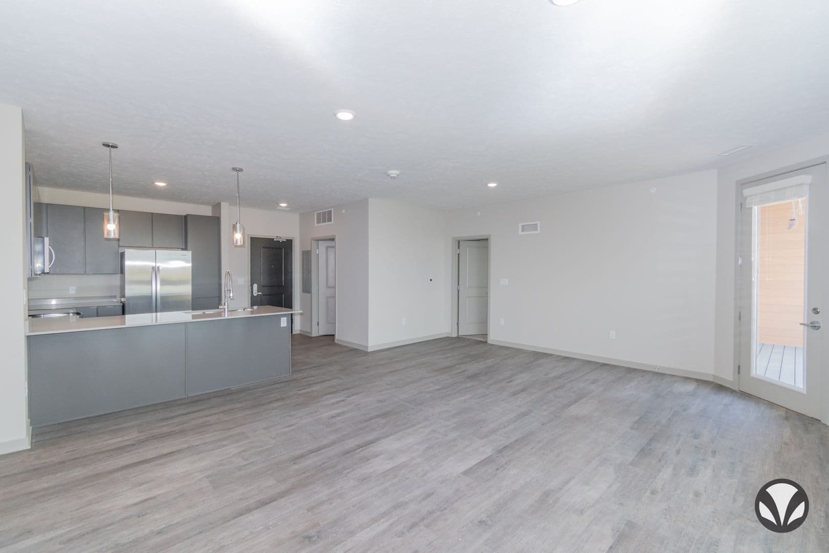 Lincoln Apartment: 4421 Bridle Lane