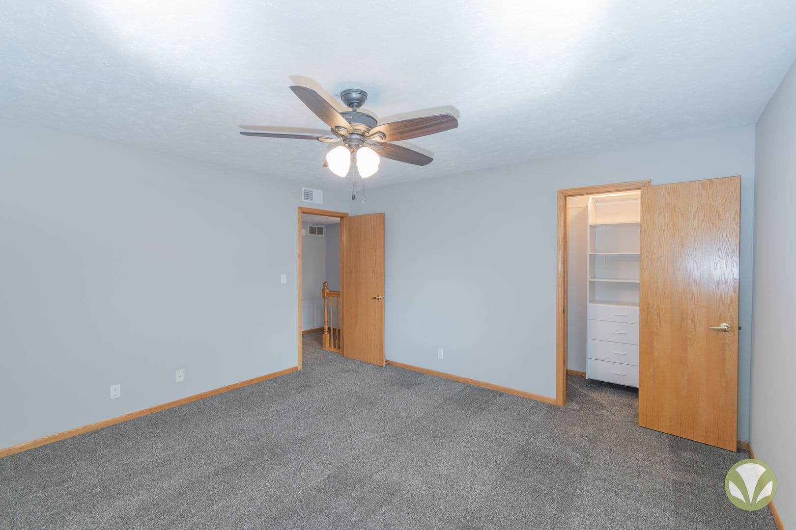 Lincoln Apartment: ChateauTownhomes