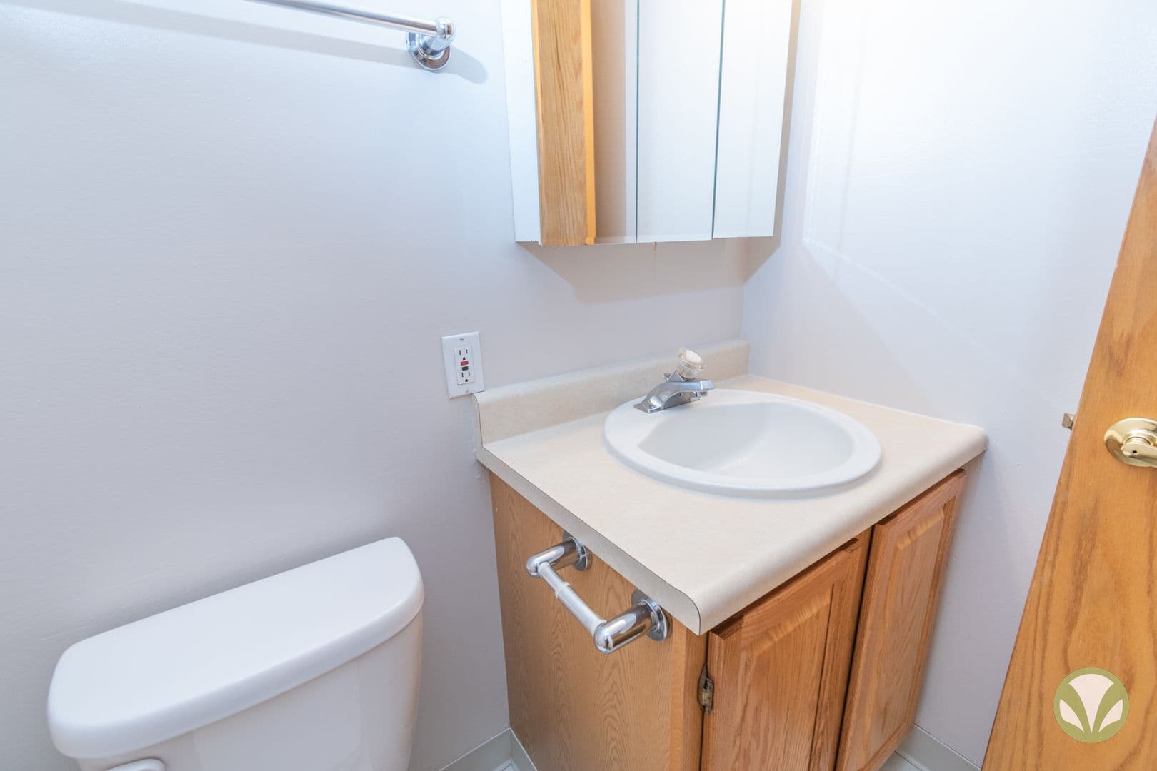 Lincoln Apartment: ChateauTownhomes