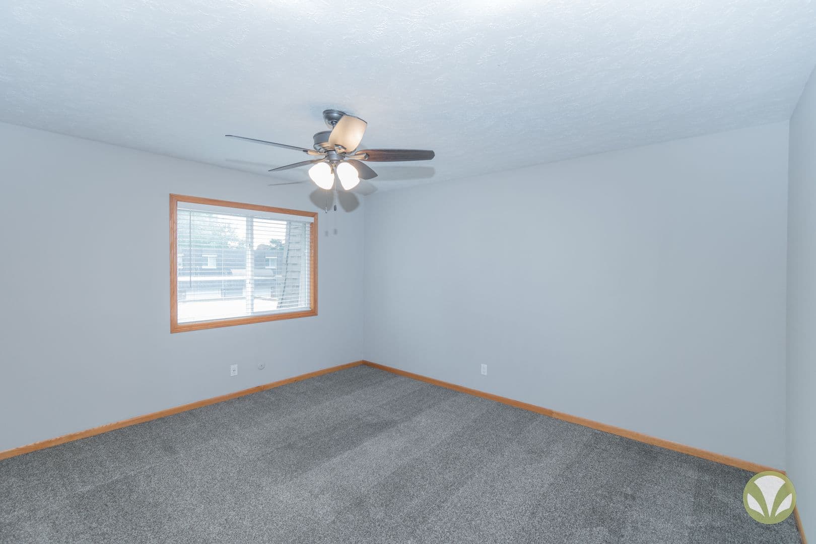 Lincoln Apartment: ChateauTownhomes