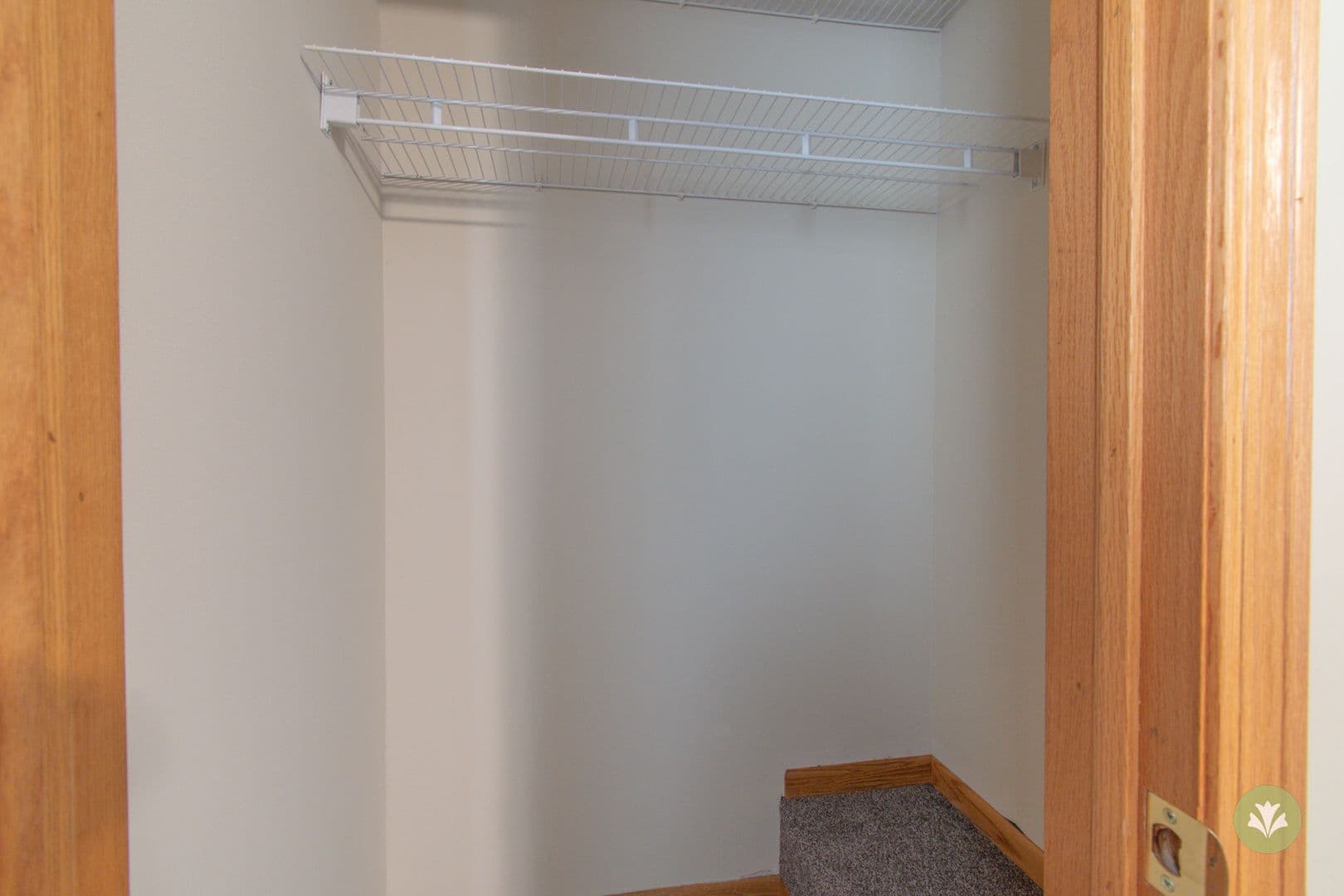 Lincoln Apartment: Charleston Court Apts & THs