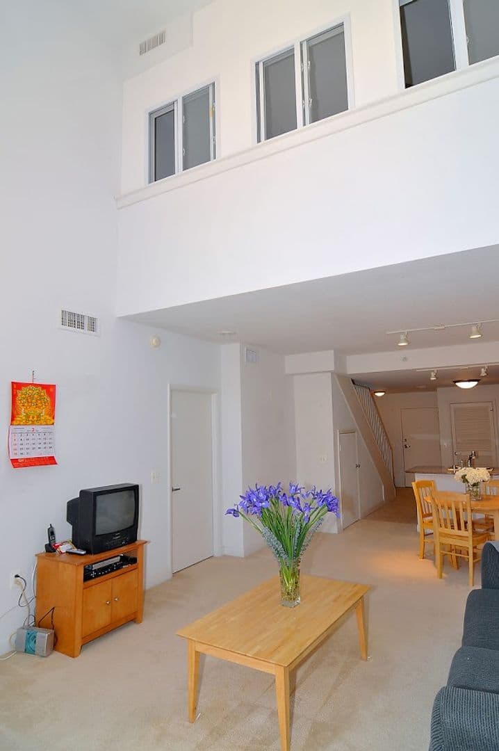 Washington Condo: 400 Massachusetts Avenue, NW #915