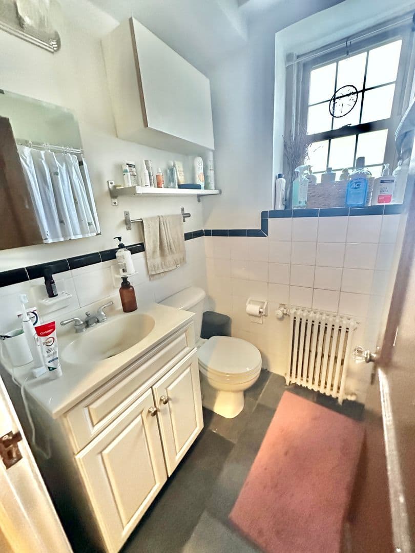 Washington Condo: 3925 Davis Place, NW #B6