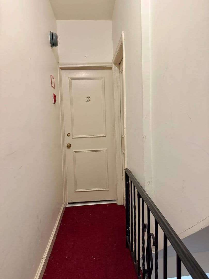 Washington Apartment: 329 C Street, SE