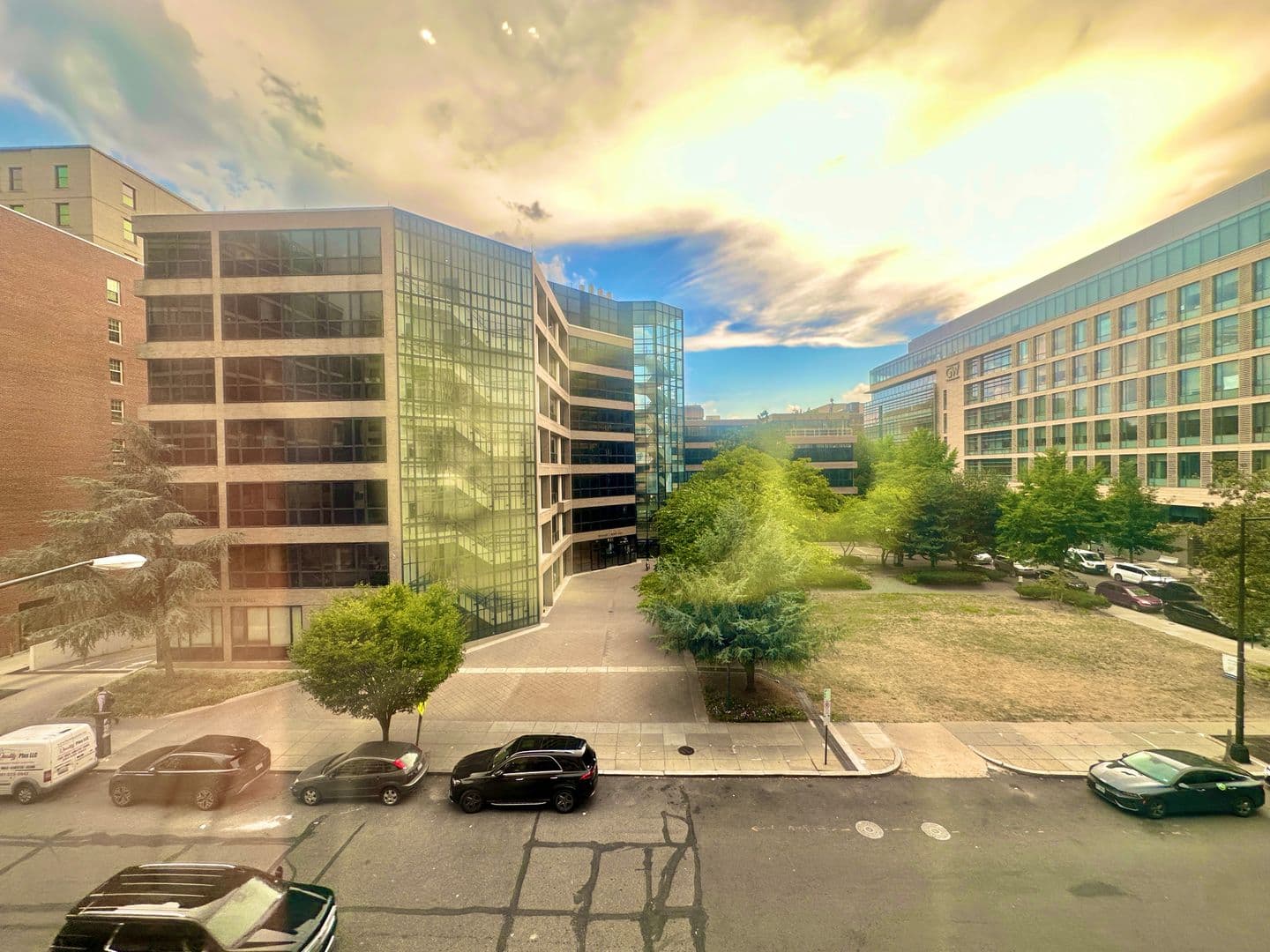 Washington Condo: 2141 I Street, NW #402