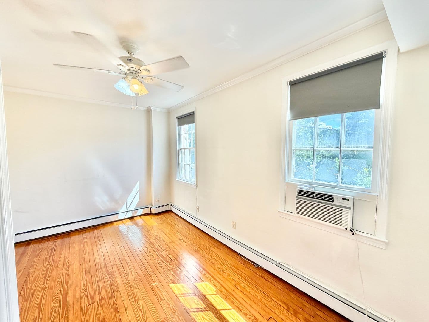 Washington Apartment: 329 C Street, SE