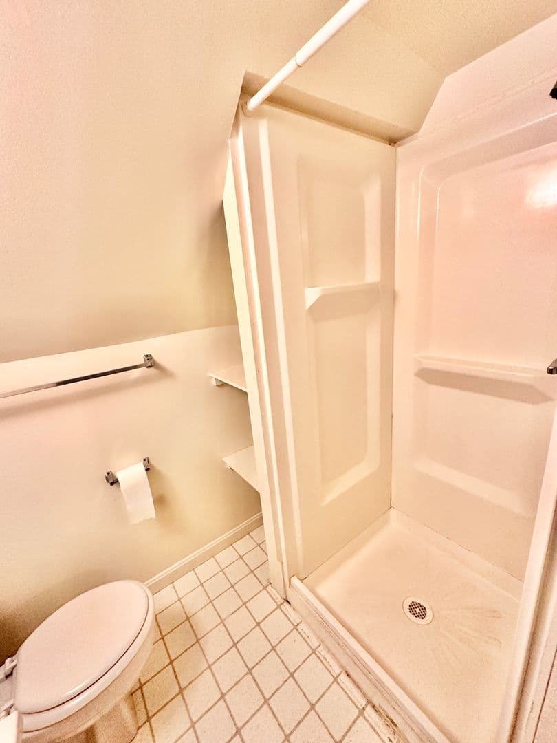 Washington House: 4422 Greenwich Parkway NW