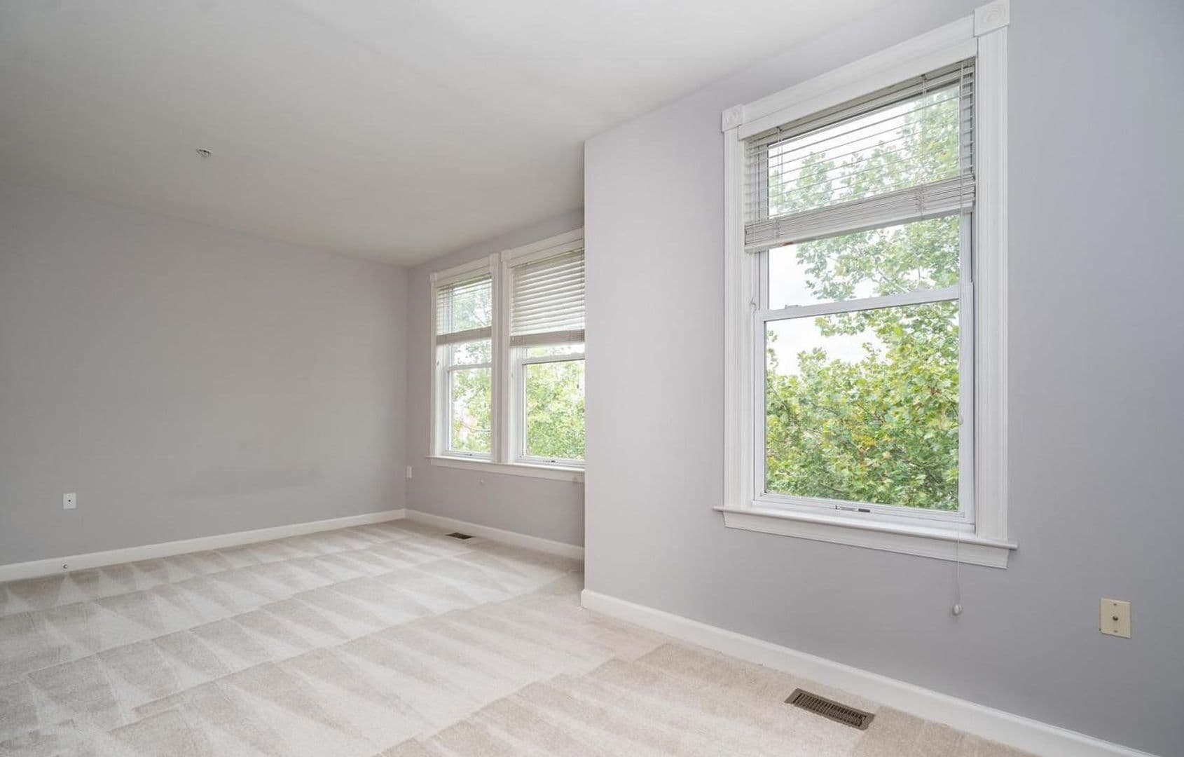 Washington Condo: 1354B Monroe Street, NW