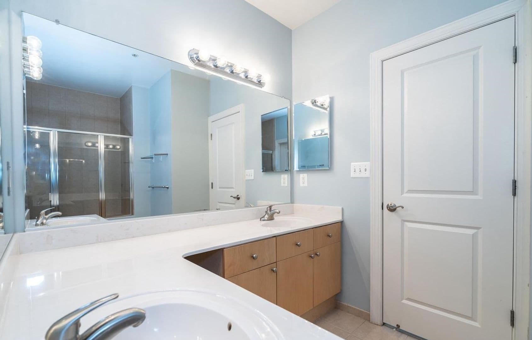 Washington Condo: 1354B Monroe Street, NW